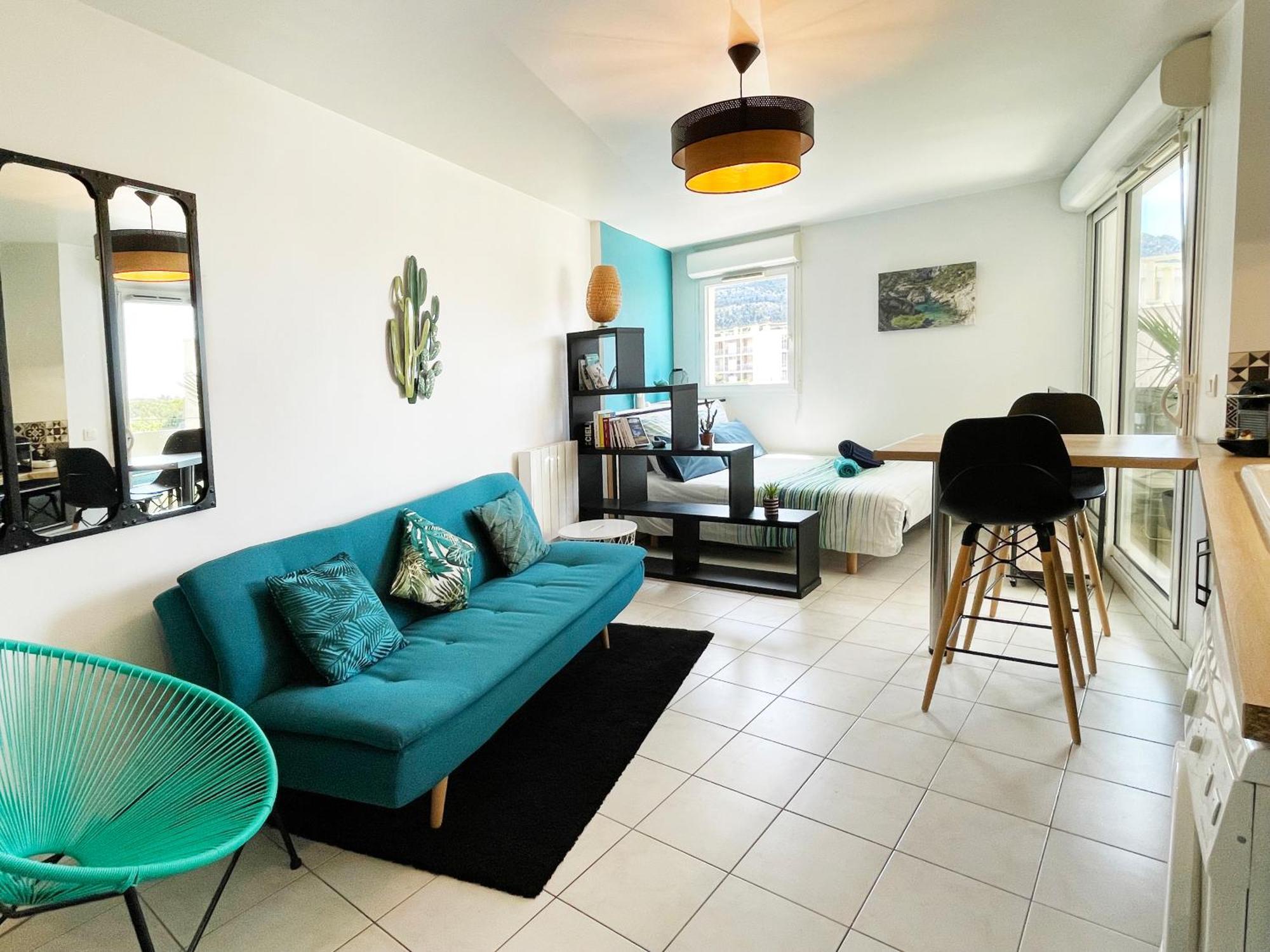 Lapin Blanc - Joli Studio Avec Terrasse Marseille Ngoại thất bức ảnh