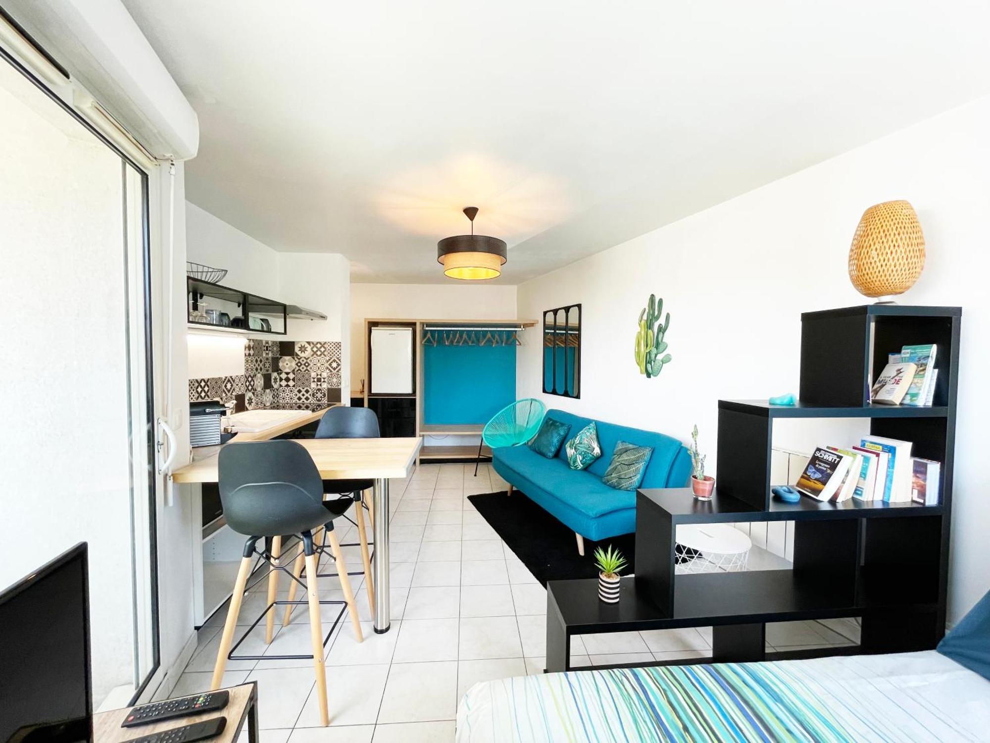 Lapin Blanc - Joli Studio Avec Terrasse Marseille Ngoại thất bức ảnh